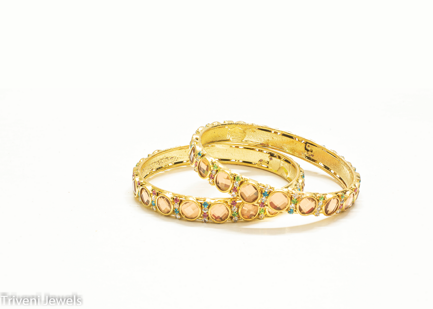 Estonished Golden Bangle
