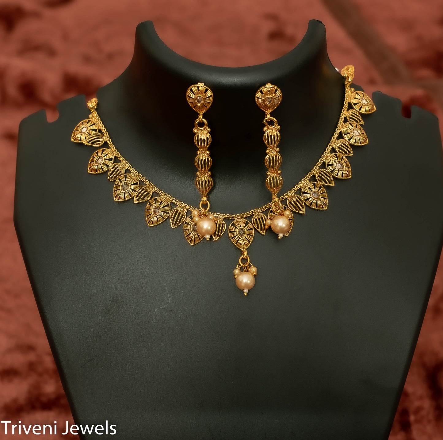 Gold Leaf Necklace