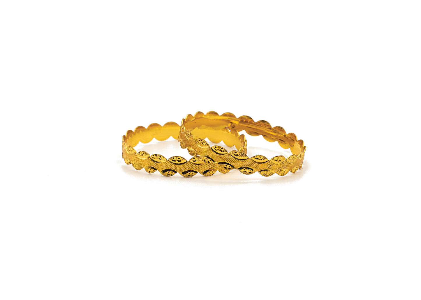 Curved Fish Eye 1Gm Gold Bangle