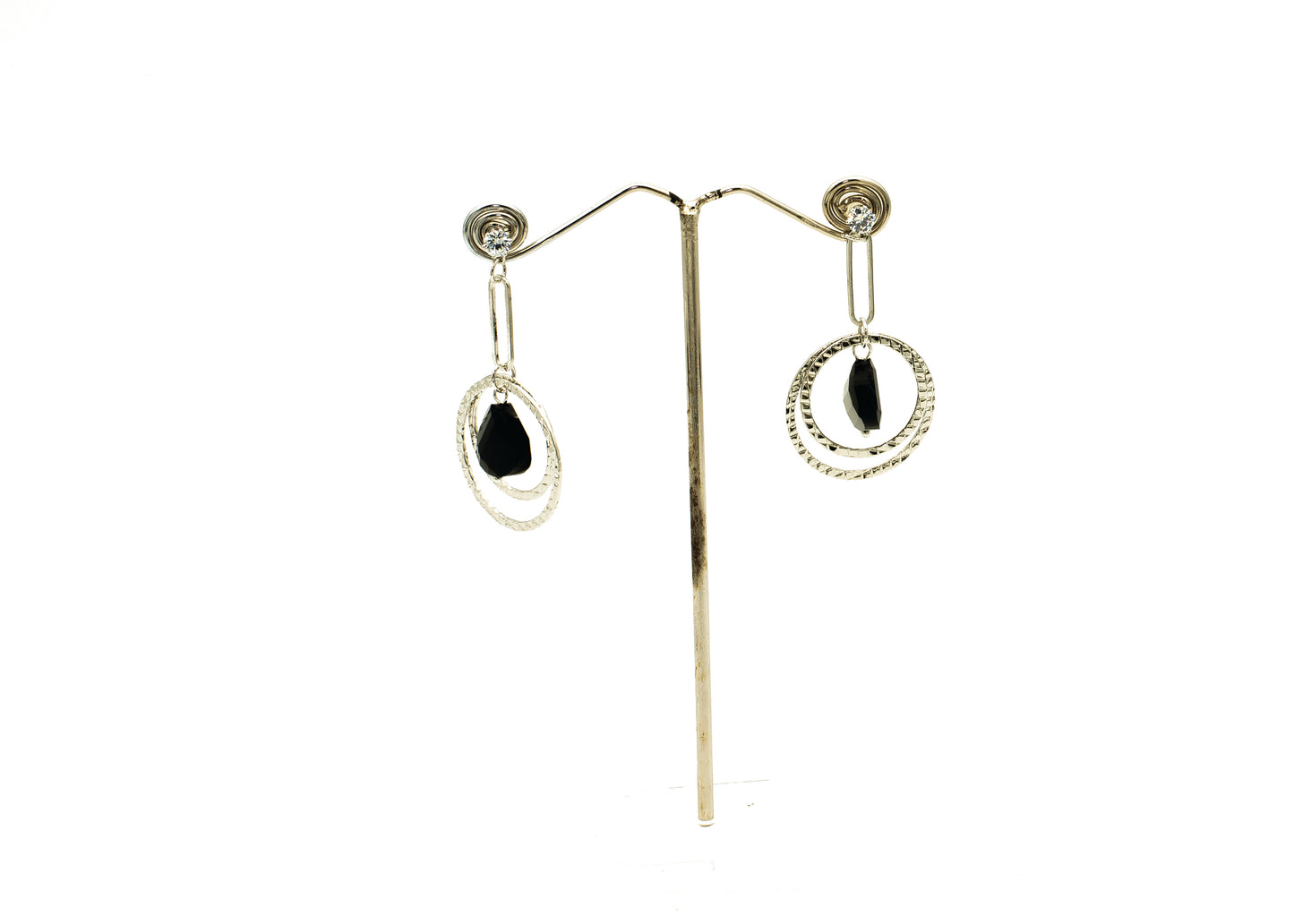 Round Black Stone Ear Rings