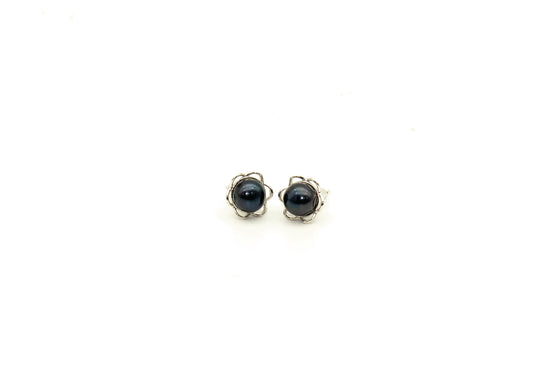 Eternal Pearl Ear Ring