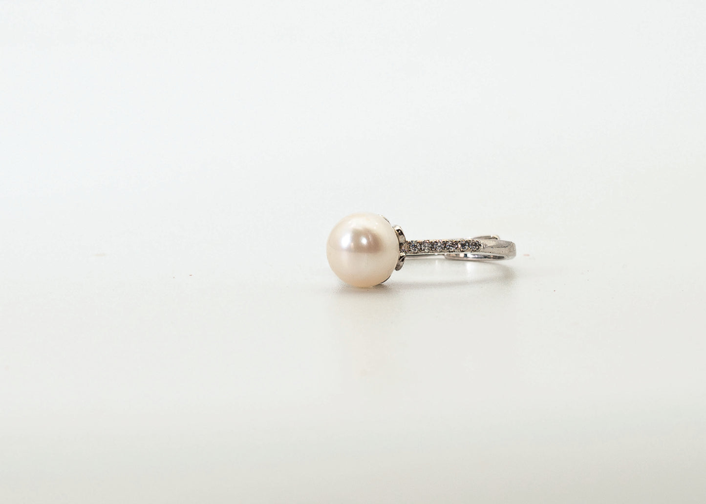 Senorita Pearl ring