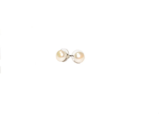 Medium Size Pearl Dot Ear Ring (White)