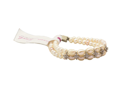 Beautiful Pearl Bracelet (White H D)