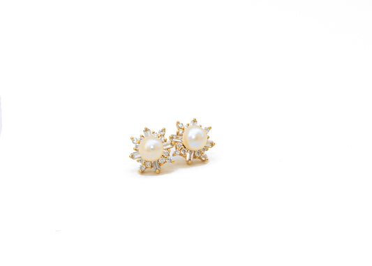 Golden Floral Pure Pearl Ear Ring