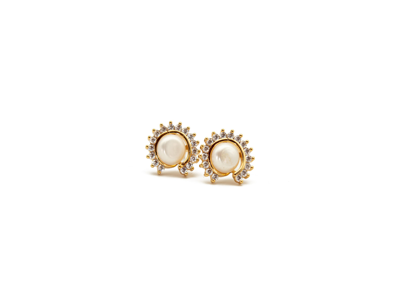 Elizabeth Pearl Ear Ring