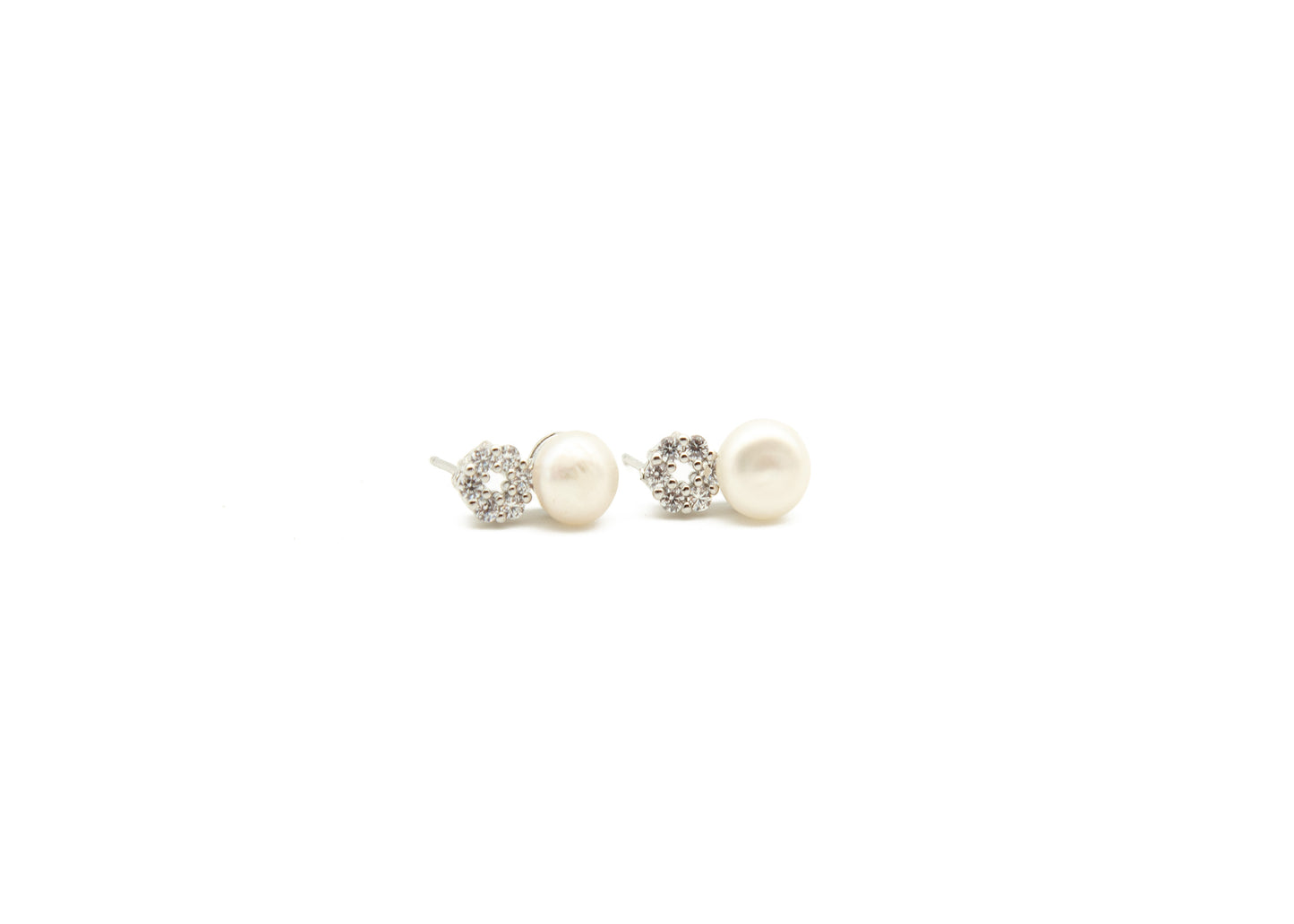 Six Stone Pearl Ear Ring