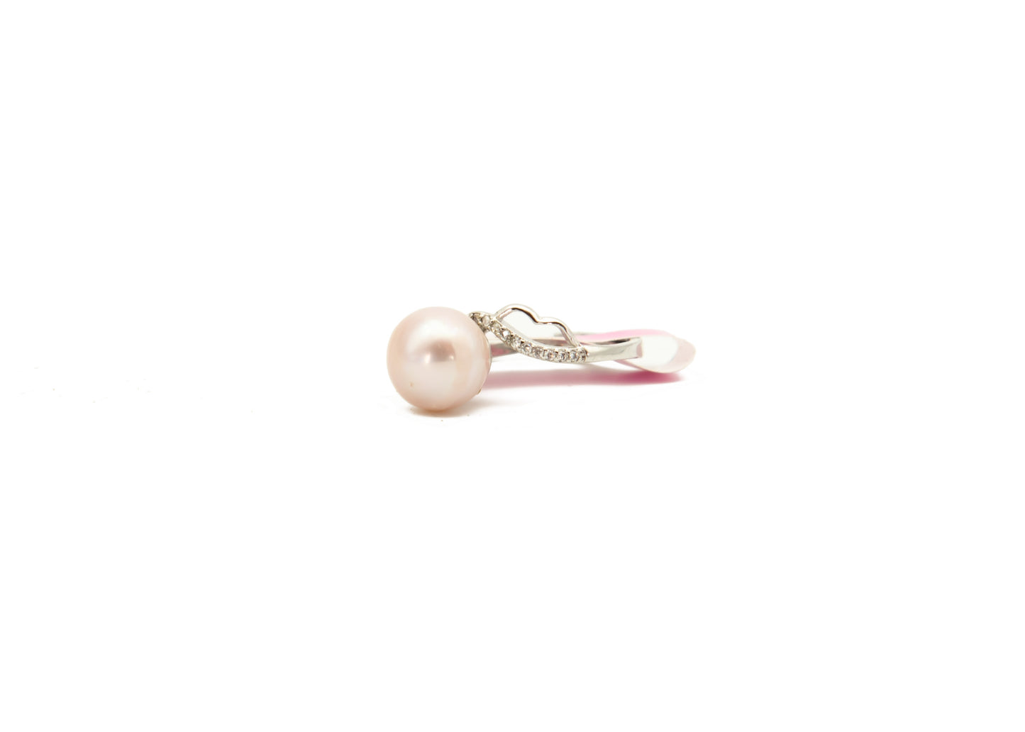 Elegant Pearl Ring